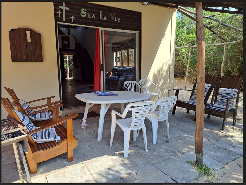 Veranda at back of house1